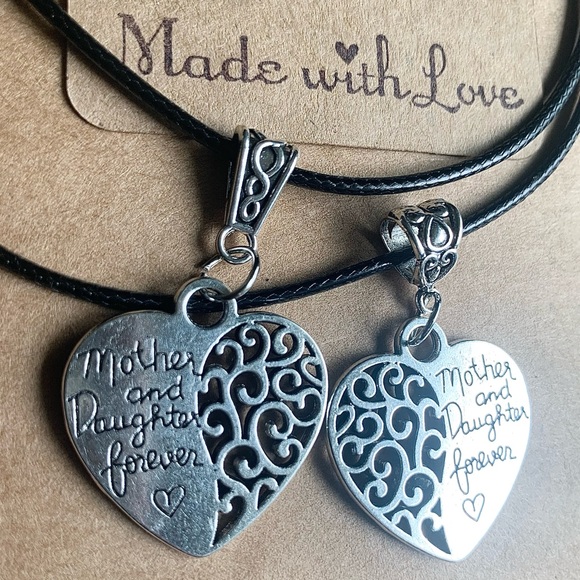 ♥️NWT♥️Mother’s Day Heart Matching Necklaces ♥️Hand Crafted  💕Mother’s Day💕 - Picture 3 of 8